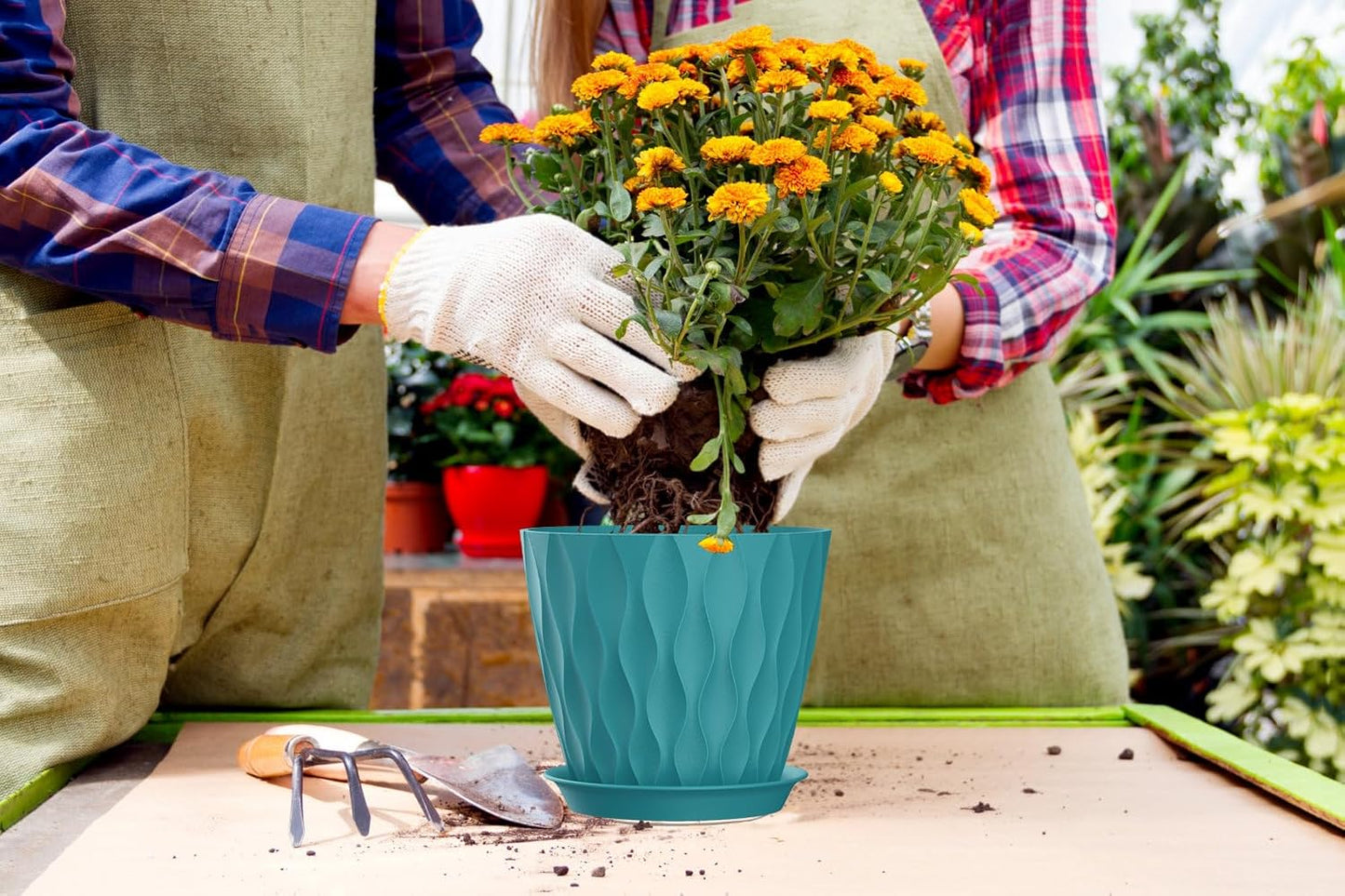 7 Inch Plant Pots 5 Pack, Flower Planters with Drainage Holes and Trays,Plastic Pots for Indoor Outdoor Plants,Green