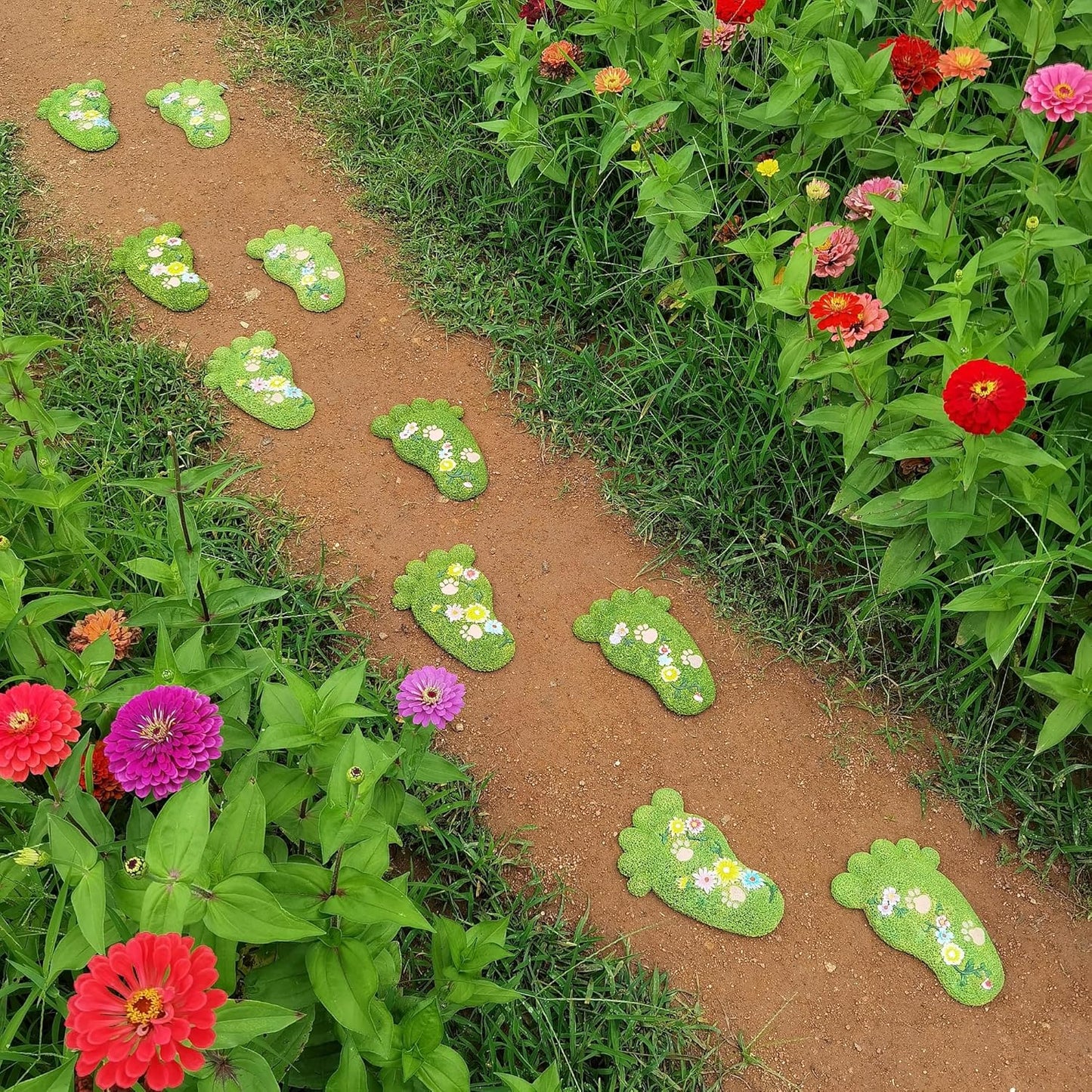 Garden Stepping Stones - Patio Outdoor Decorative Footprint Stones, Lawn Stepping Stones Set, Resin (Set of 2)