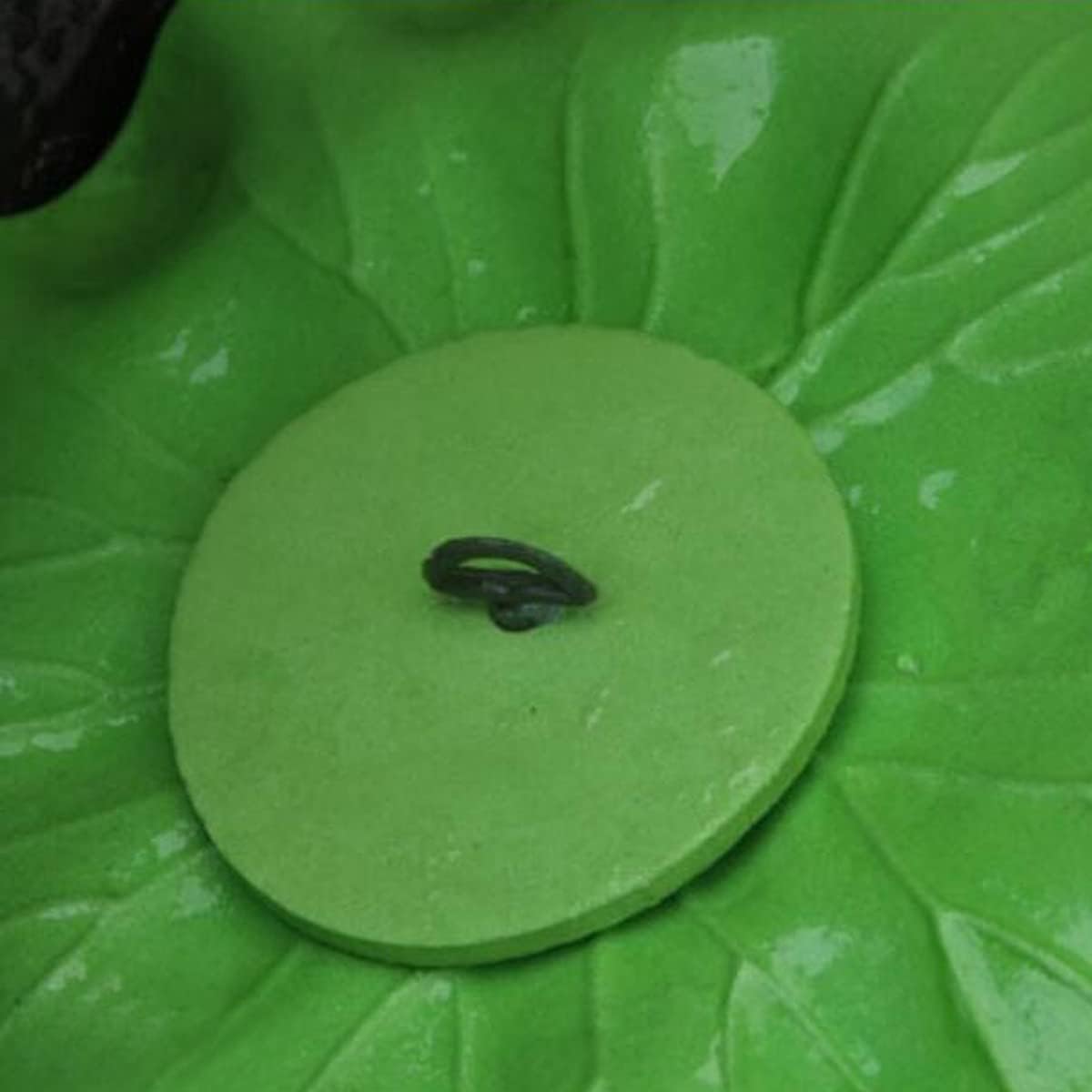 FZBNSRKO Artificial Lotus,4PCS 7.1" Inch Floating Foam Lotus Flowers for Pool,Realistic Water Lily Pads for Home Outdoor Patio Pond Wedding Party Decorations,Light Purple