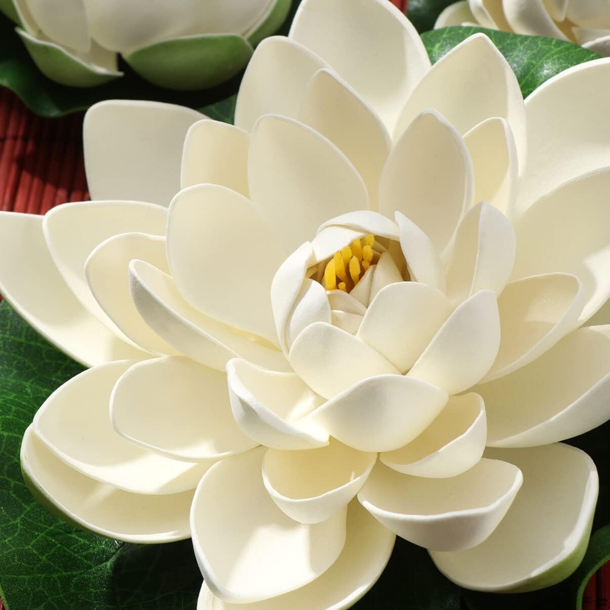 Ciieeo 6PCS Artificial Floating Lotus Flowers Realistic White Lotus & Water Lily Pads for Pool Patio Garden Aquarium Decor