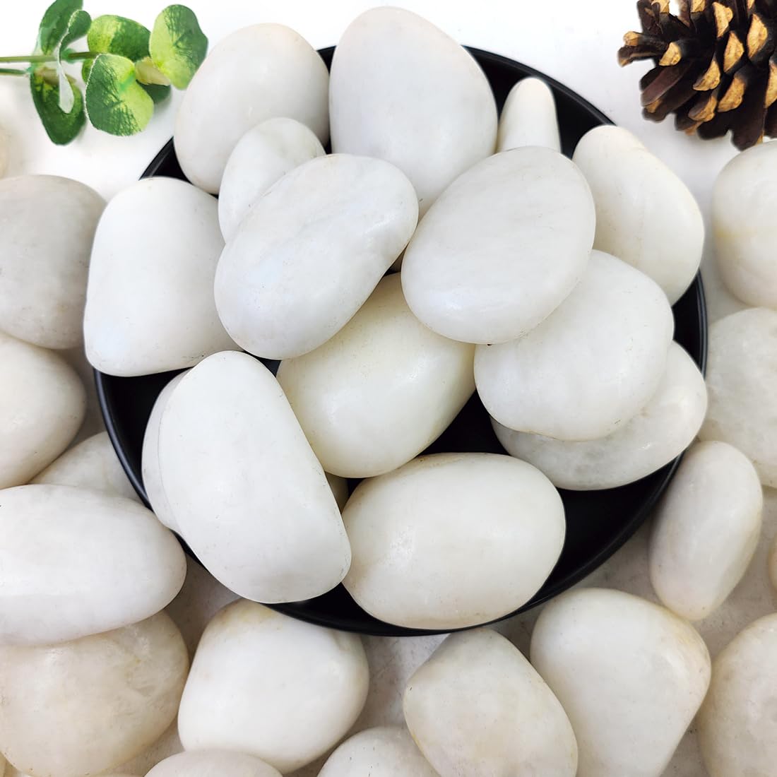 40lbs White River Rocks for Landscaping, 2-3 Inch Natural Pebbles for Indoor Plants, High Polished Decorative Stones Garden Outdoor and Indoor DIY Vase Filler Fish Tank Aquariums