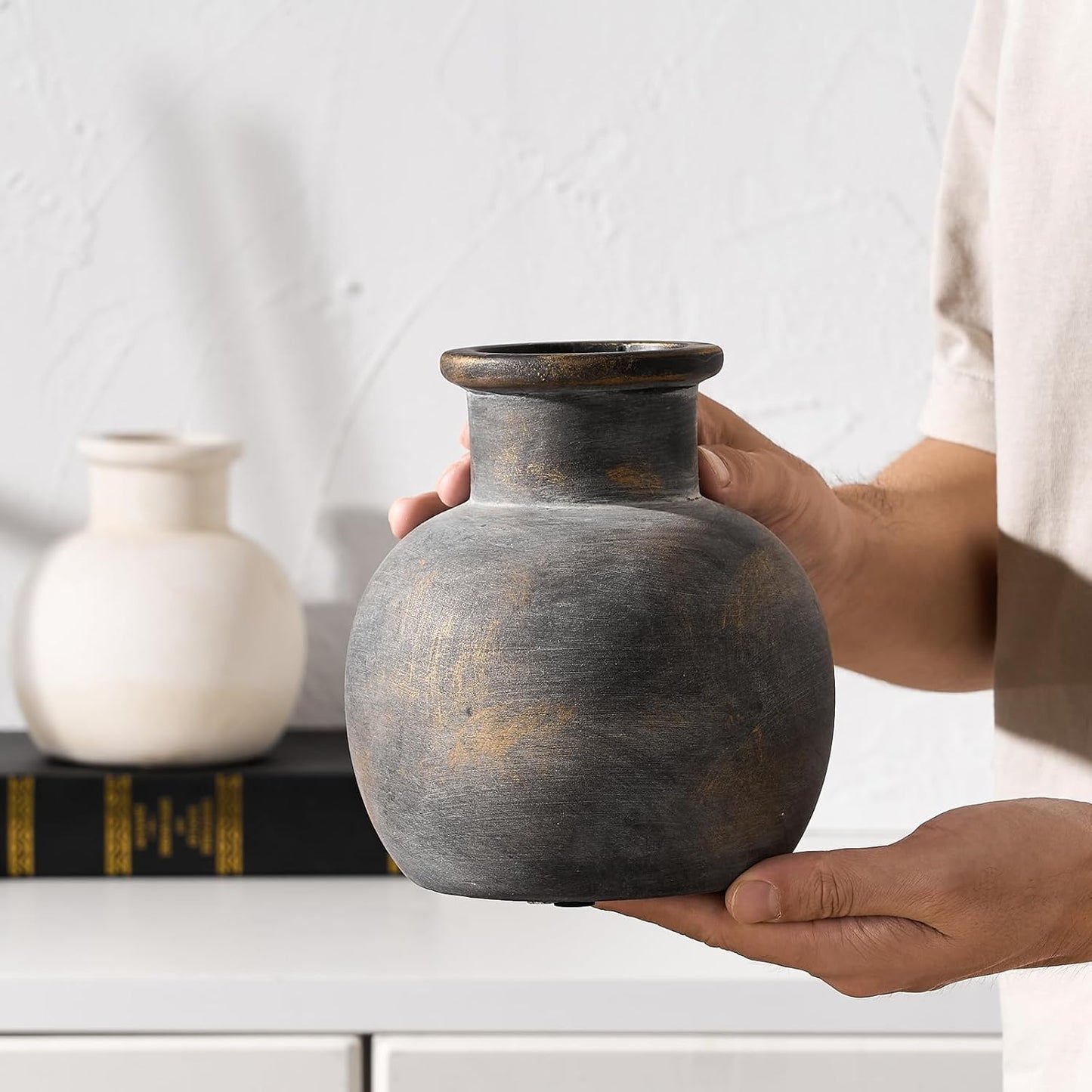 SIDUCAL Ceramic Rustic Farmhouse Vase | 6 Inch Pottery Decorative Flower | Boho | Terracotta Vase for Home Decor Table, Living Room, Bathroom Decoration, Shelf Decor, Mantel, Bronze