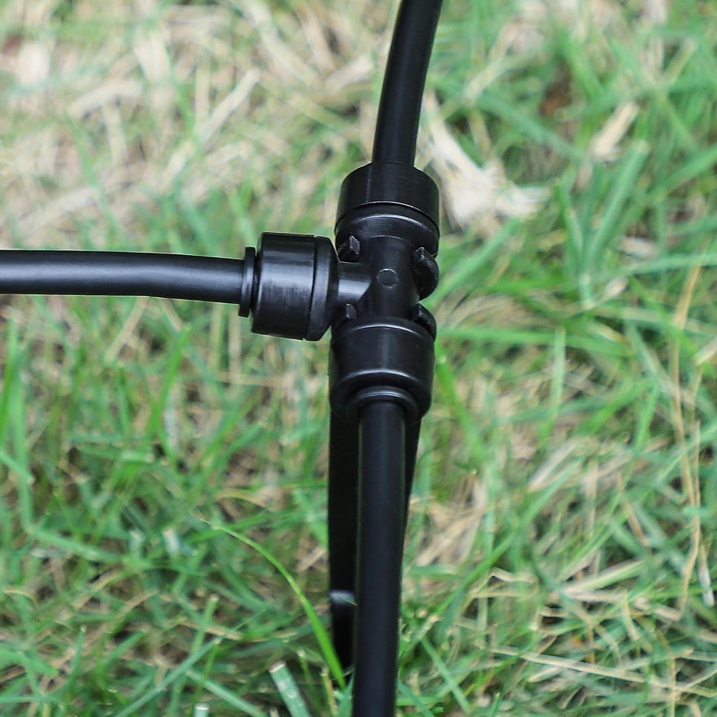 MIXC 24 Pack 1/4" Drip Irrigation Connectors, Quick Connect Fittings for 1/4 Inch Drip Tubing, Push-to-Fit Tee Fittings for Sprinkler & Irrigation Systems(1/4'' Brbed Tee Connectors-24P)