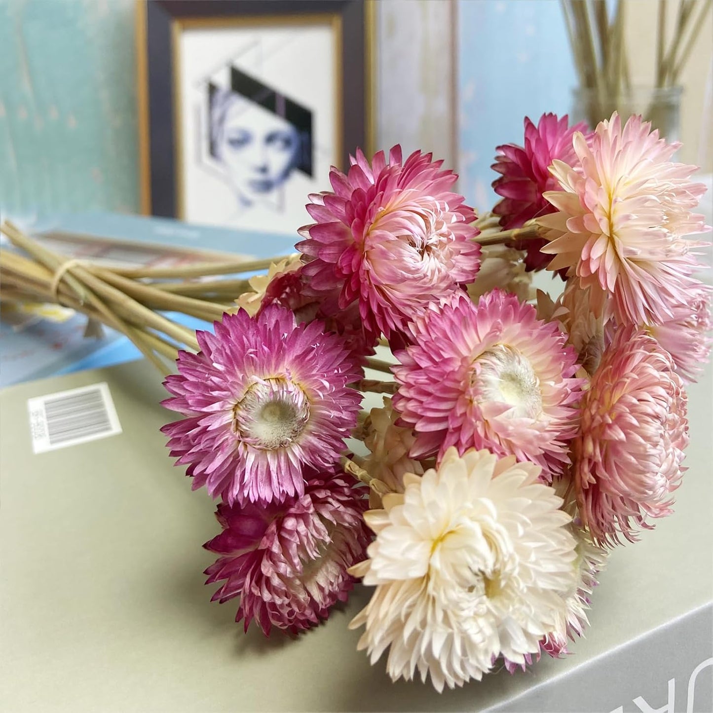 L'BREVOGA Dried Flower Bouquets, 16 pcs 100% Natural Daisy Strawflower for Decoration Home Party - Pink & White