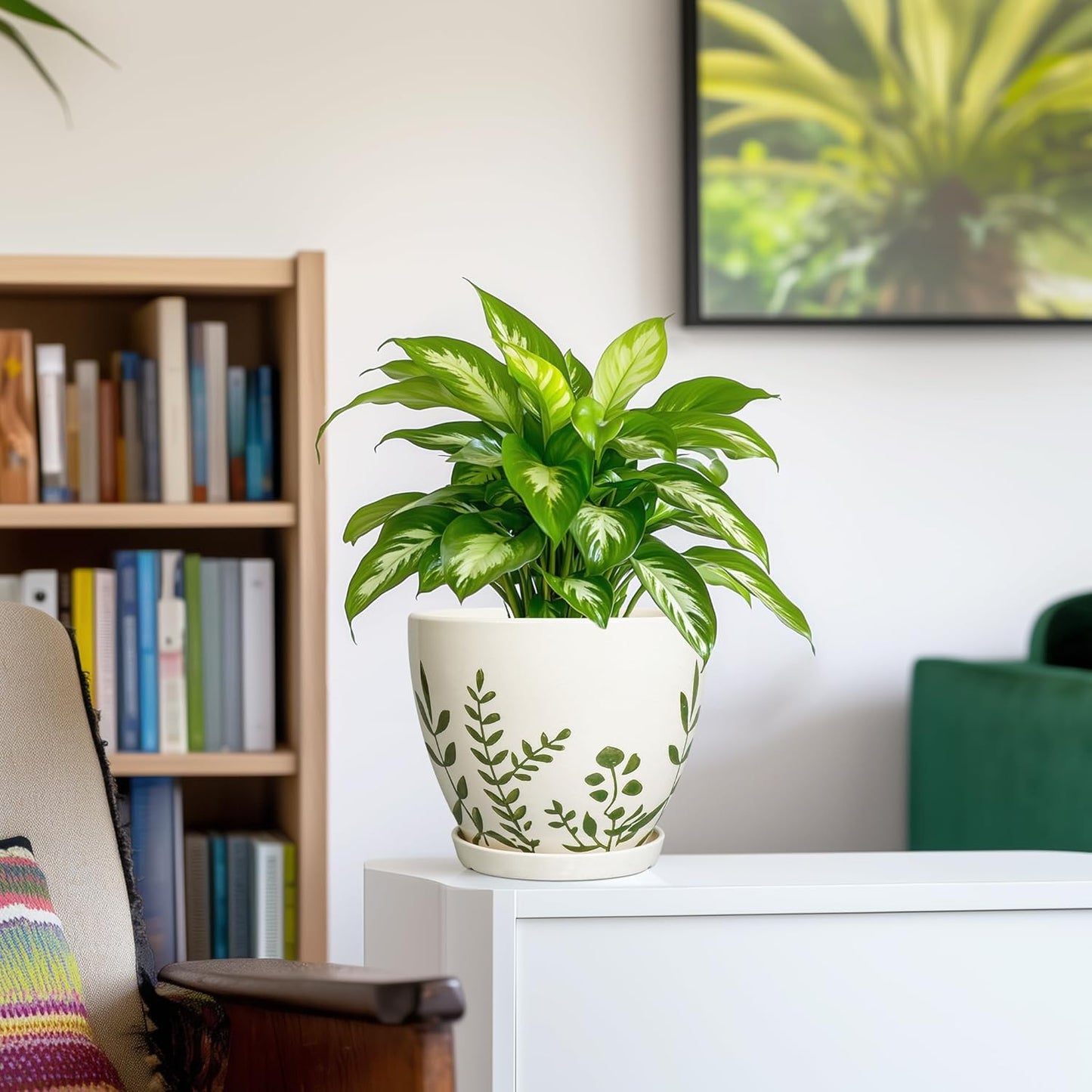 6.8 Inch Plant Pot - Ceramic Planter for Indoor Plants, Flower Pot with Drainage Hole and Saucer, Decorative Boho Round Outdoor Planter, Housewarming Gifts, Garden Room Decor, White