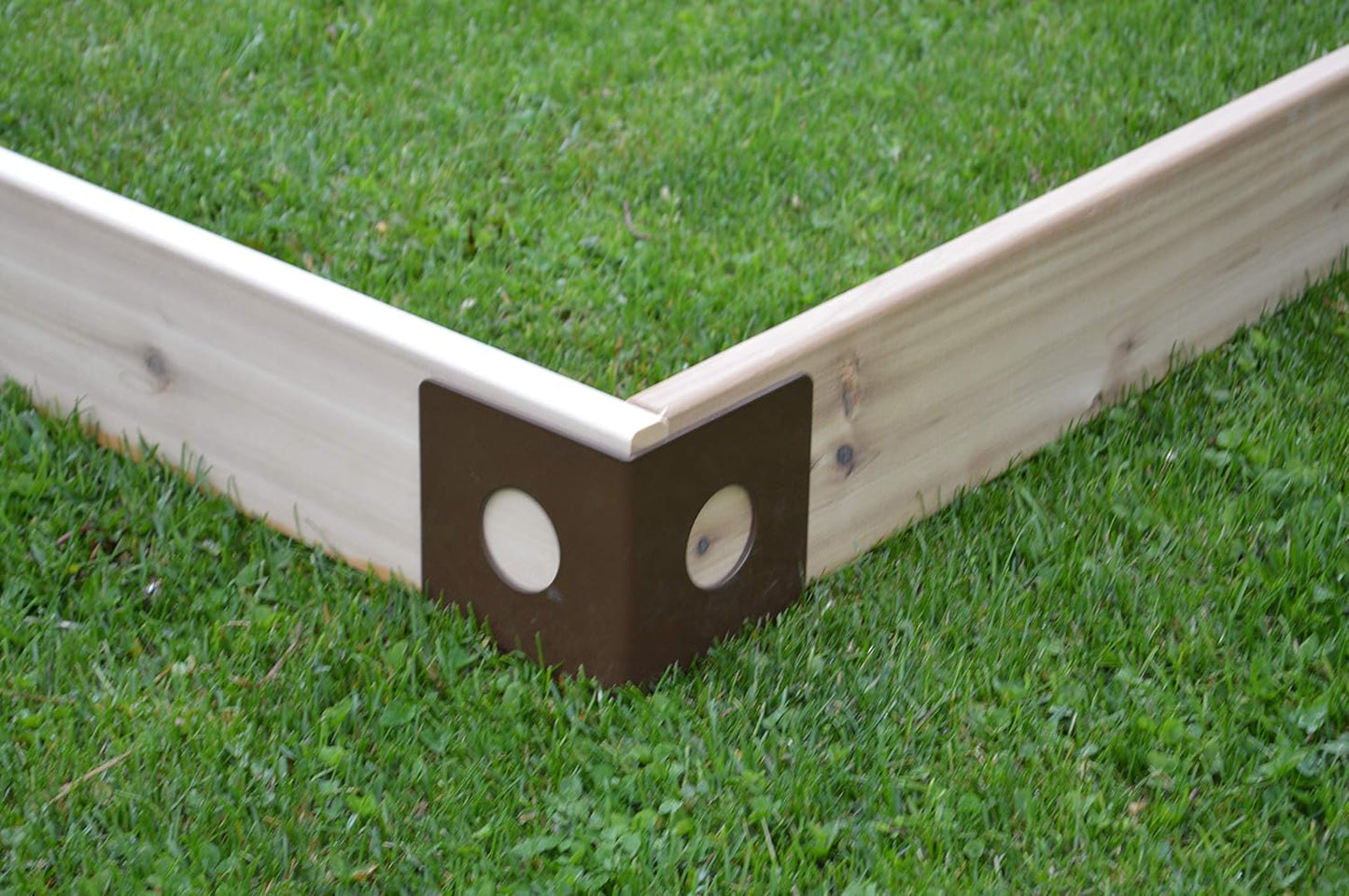 Red Cedar Wood Raised Vegetable Garden Bed - Amish Made in USA (5.5" Raised Bed with Decorative Corners, Unfinished)