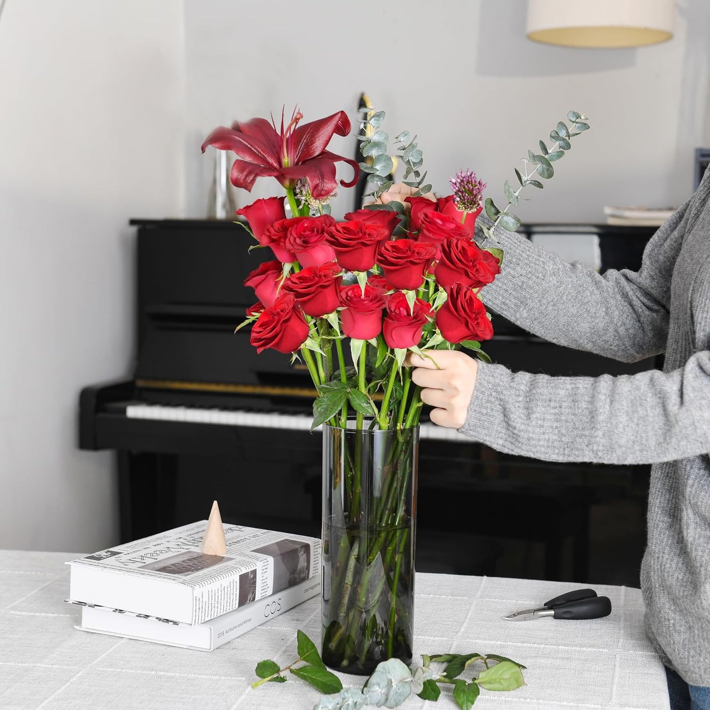 Flower Vase, Non-breakable Vases, 4" W x 12" H, Acrylic Grey Vase, Aesthetic Room Decor Cylindrical Modern Flower Vases for Table Centerpiece, Home Decor, Women Floral Arrangement Gift