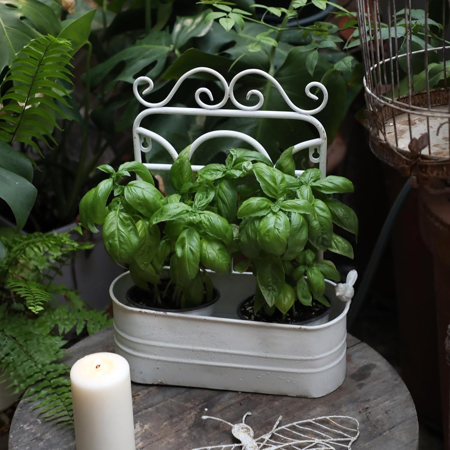 Rustic Metal Wall Planter Country Garden Wall Hanging Mount Vase Pocket Outdoor Vintage Hanging Pot Farmhouse Wall Decor for Plants Flowers (White)