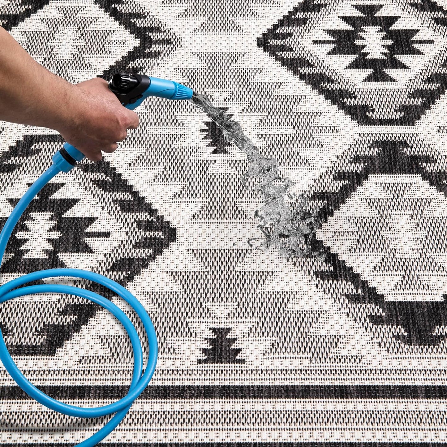 Keen Home Design Outdoor Runner Rug - 6x9 Washable Indoor/Outdoor Rug for Patio, Balcony, Kitchen, Garden, Beach, Deck and Porch. Size: 6'7" x 9'2"