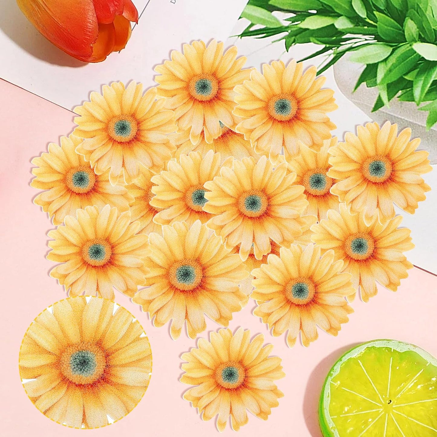 60 PCS Edible Daisy Cupcake Toppers Wafer Paper Flower Birthday Party Decorations Edible Sunflower Cupcake Picks for Baby Shower Spring Wedding Birthday Party Cake Food Decorations Supplies Yellow