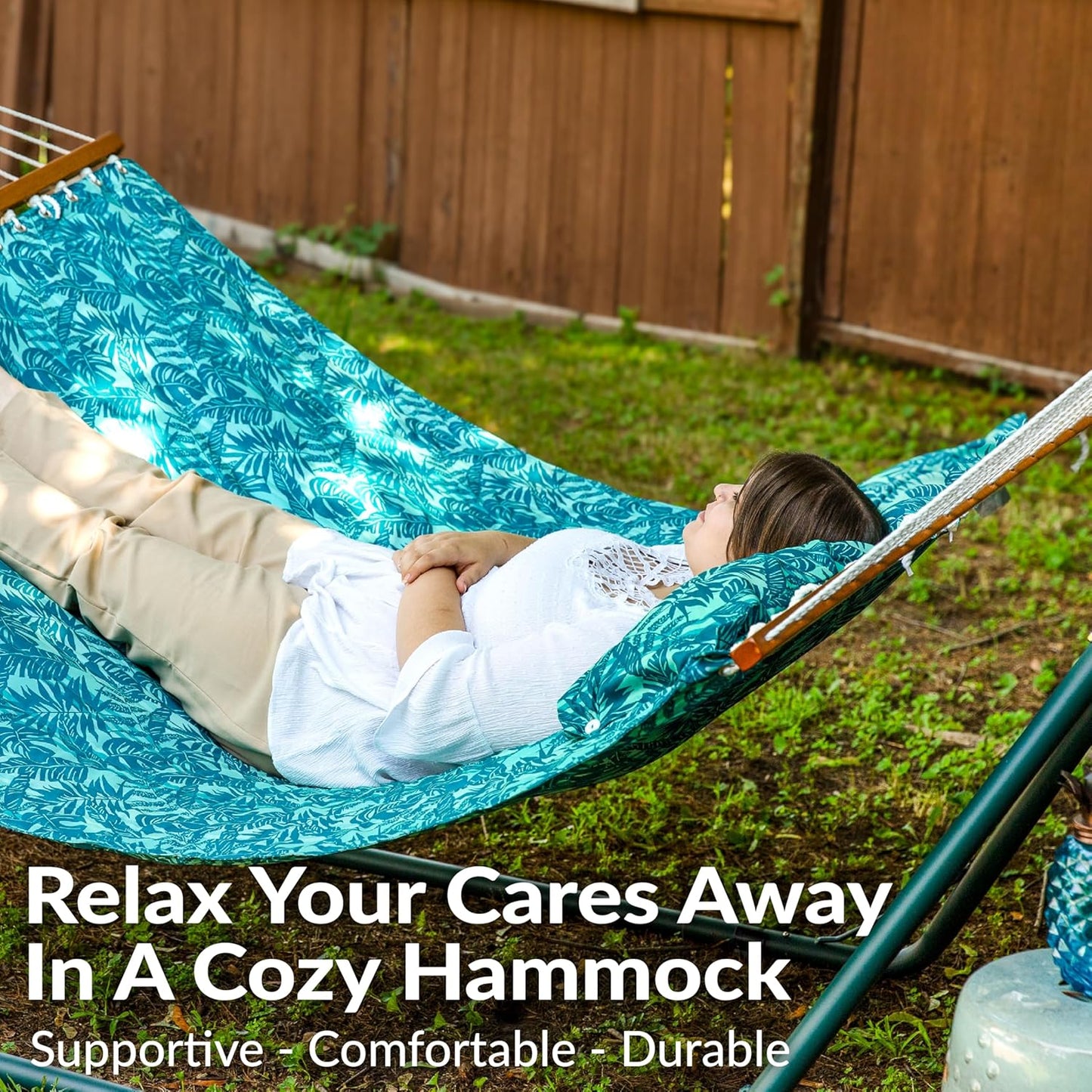 Sunnydaze Quilted Outdoor Hammock with Spreader Bars - Heavy-Duty 450-Pound Capacity Double Hammock for Outside - Cool Blue Tropics