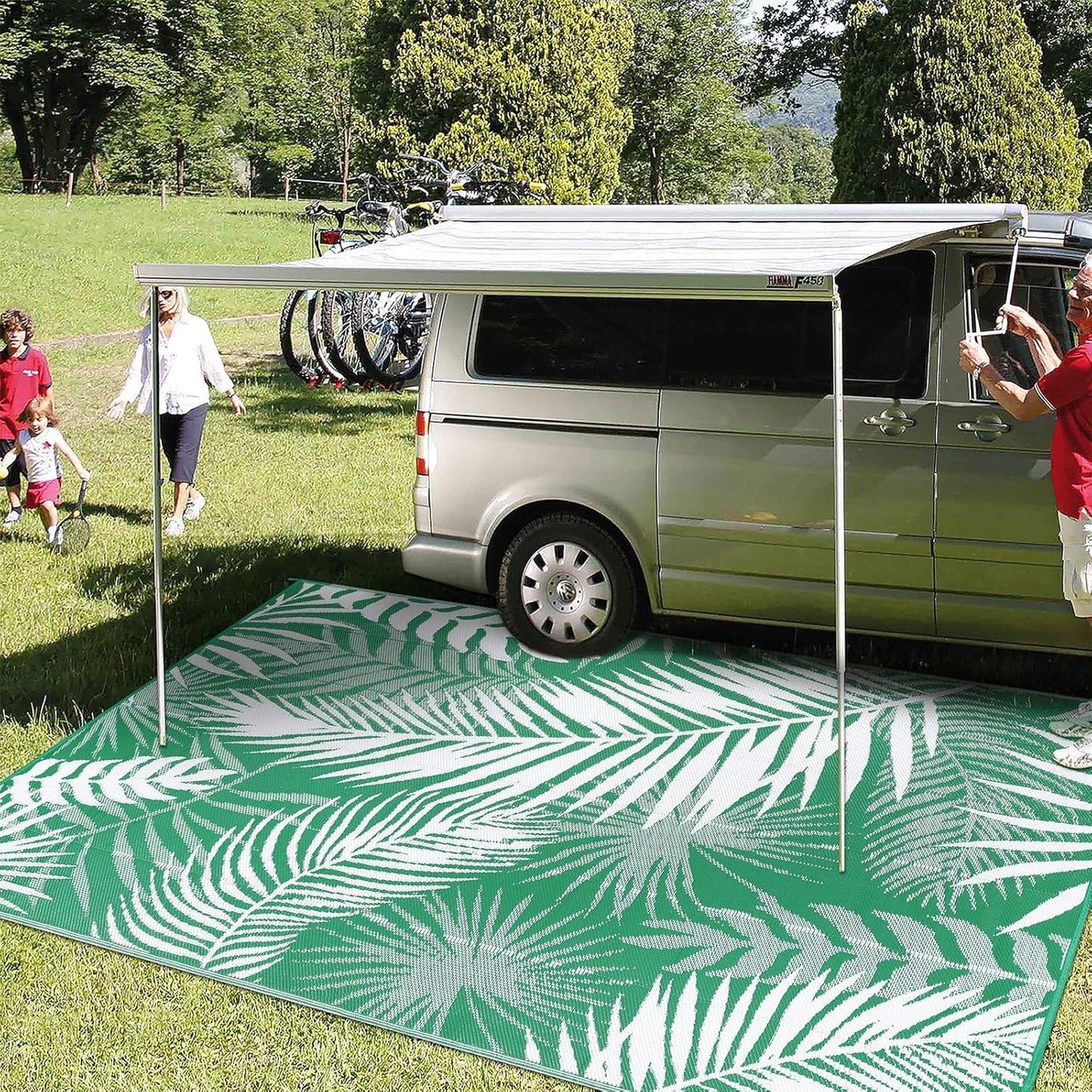 Outdoor Rug 8'x10' Waterproof for Patios Clearance, Reversible Outdoor Plastic Straw Rug Camping Carpet, Outside Floor Mats Large Area Rugs for RV,Patio,Deck,Porch, Beach,Balcony,Green&White