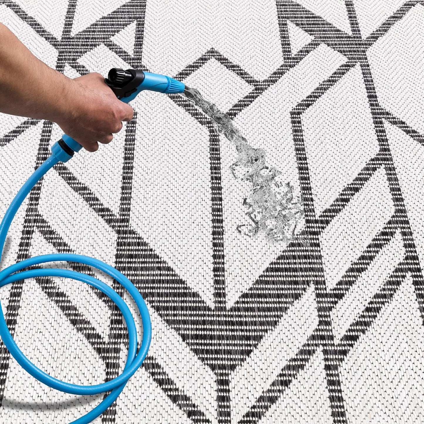 Keen Home Design Terrace Outdoor Runner Rug - 2x8 Washable Indoor/Outdoor Rug for Patio, Kitchen, Balcony, Beach, Garden, Deck and Porch, Size: 2'2"x7'7"