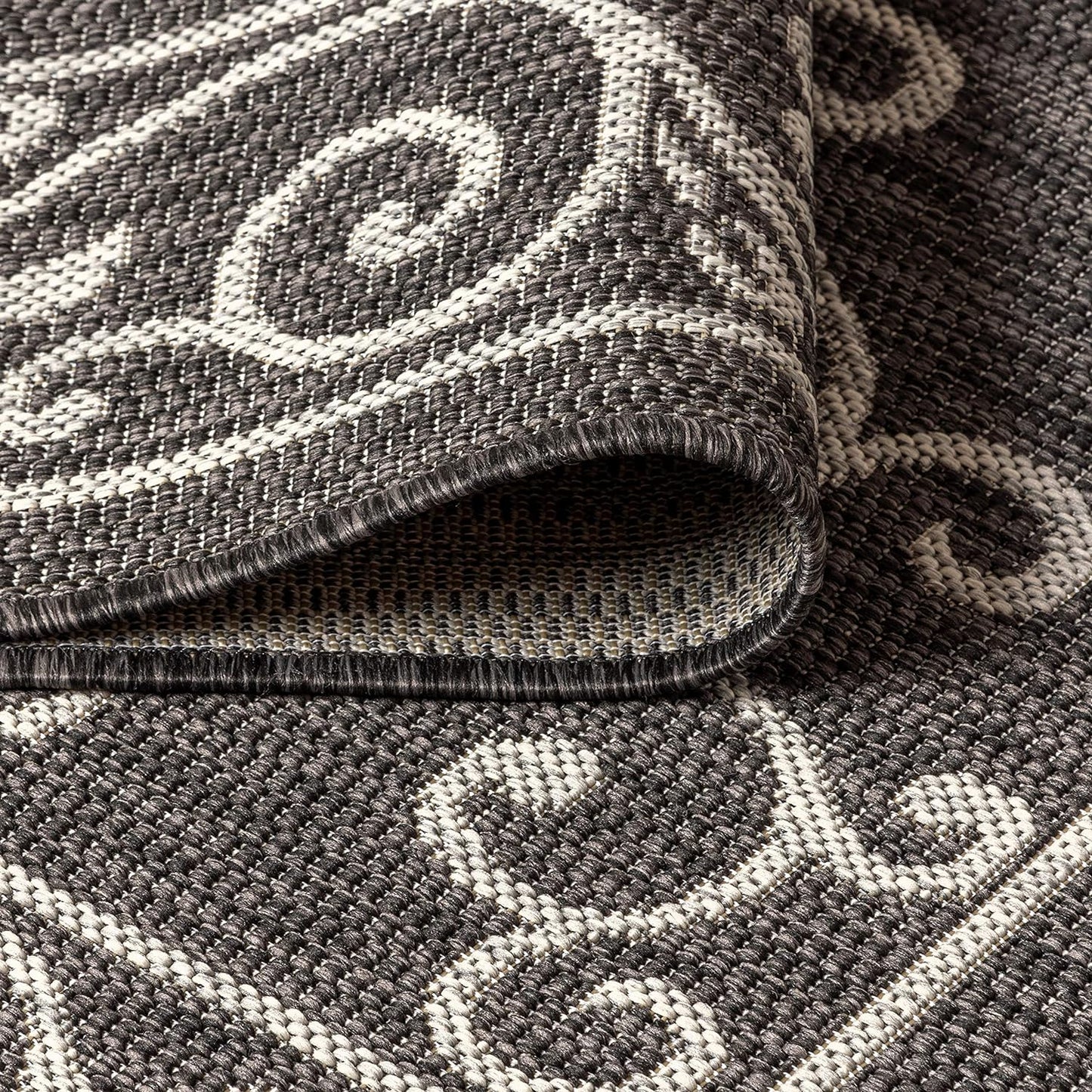 JONATHAN Y SMB106G-5R Charleston Vintage Filigree Textured Weave Black/Gray 5' Round Indoor/Outdoor Area Rug, Pet Friendly, Non-Shedding, Stain Resistant, Easy-Cleaning for Backyard, Patio, Porch