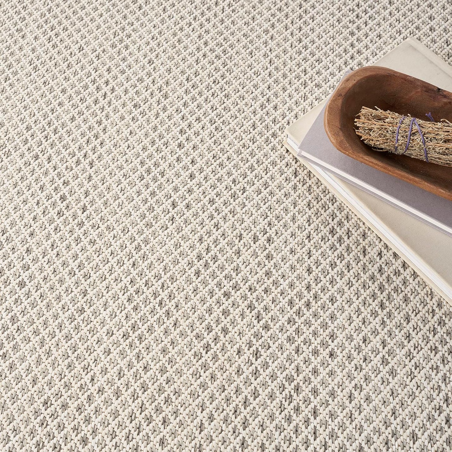 Nourison Home Courtyard 4' x Square Ivory Silver Fabric Modern Area Rug (4' Square)